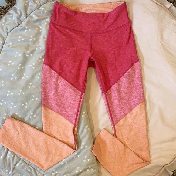 Outdoor Voices Pink Flamingo 7/8 Spring Leggings Size XS - Picture 3 of 9